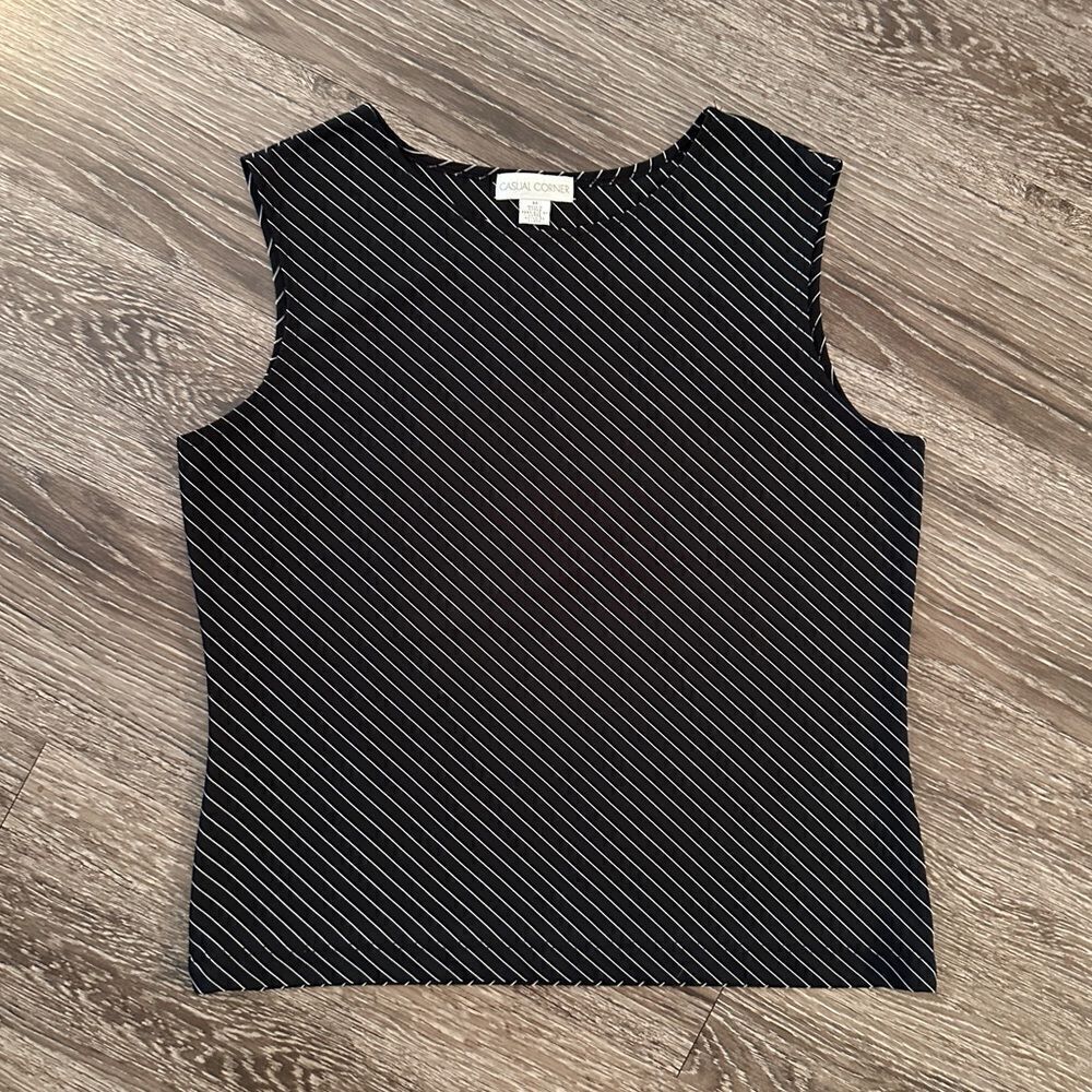 Casual Corner Diagonal Pinstripe Y2K sleeveless top
